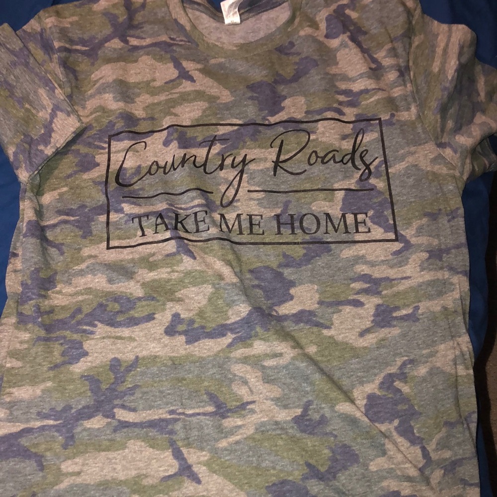 Country Roads camo t